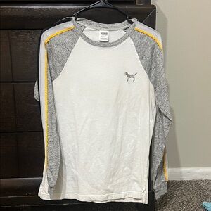 PINK Victoria's Secret Gray and White Long Sleeve Tee